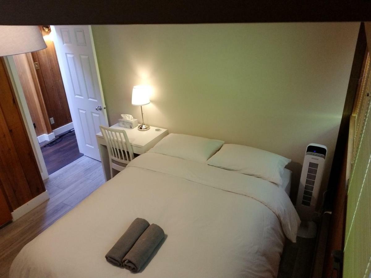 City Gardens Suites B&B Lynn Creek Extérieur photo